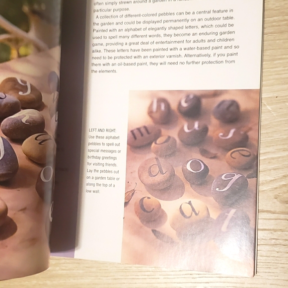 The Decorated garden - Picture 3 of 4